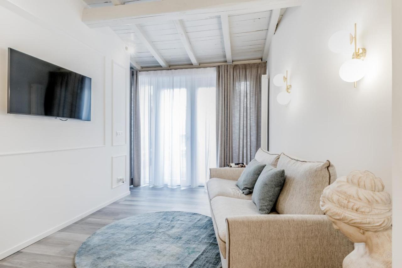 Apartment Bbhome Design Over Trastevere District
